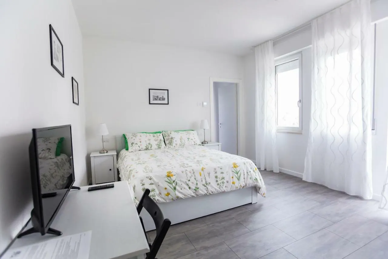 B&B La Corte Santa Maria Неграр Италия