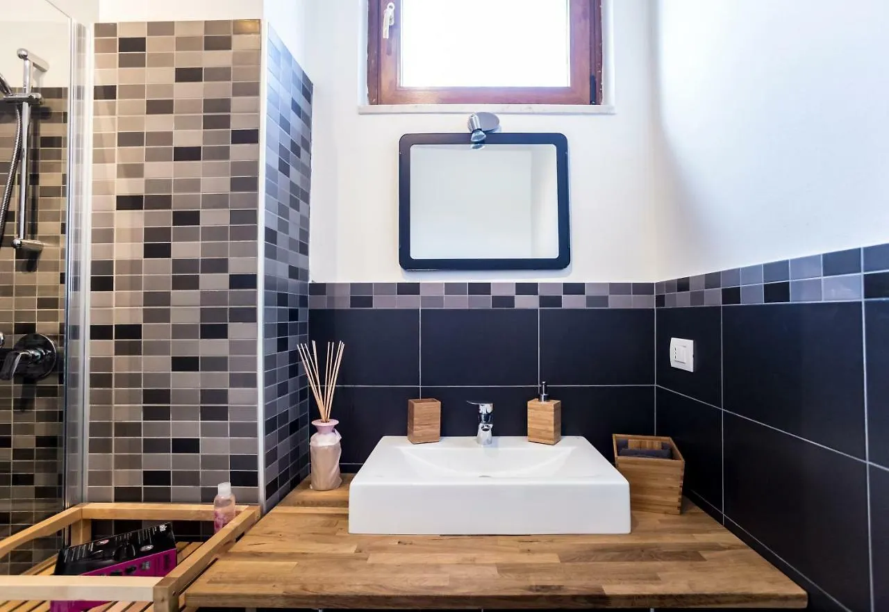 B&B La Corte Santa Maria Неграр 4*,